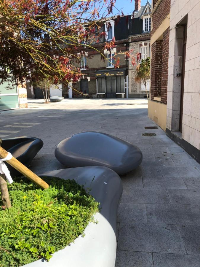 Au Coeur Du Marche 4 Etoiles Apartman Fécamp Kültér fotó